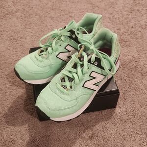 New Balance Women's Light Green Sneakers